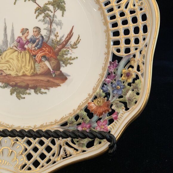 Helena Wolfsohn Reticulated Plate 8.5" Watteau Couple Scene Dresden Germany 2 - Picture 5 of 7
